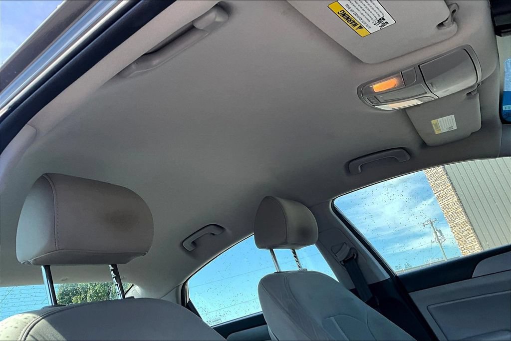 Used 2019 Hyundai Sonata SEL w/ Tech Package 02 FWD image 17