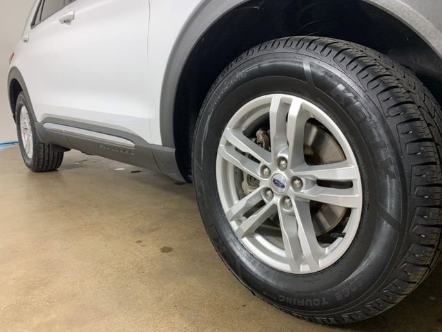 Used 2021 Ford Explorer XLT w/ Equipment Group 202A image 6