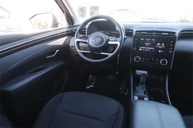Used 2024 Hyundai Tucson SE image 19