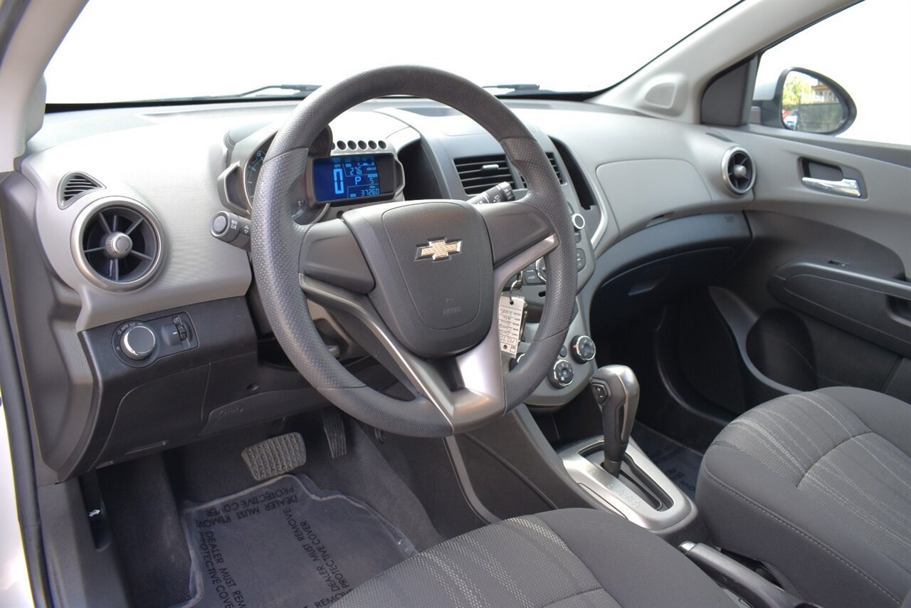 Used 2012 Chevrolet Sonic LT FWD image 3