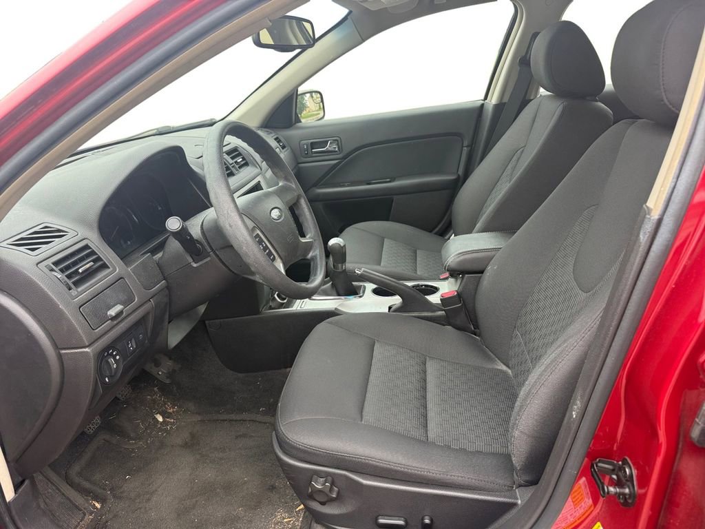 Used 2011 Ford Fusion SE w/ 202A Rapid Spec Order Code FWD image 9