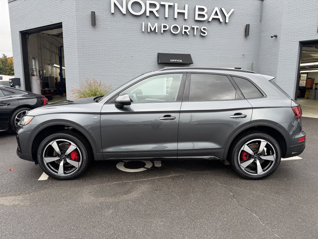 Used 2024 Audi Q5 2.0T Premium Plus w/ Premium Plus Package AWD/4WD image 11