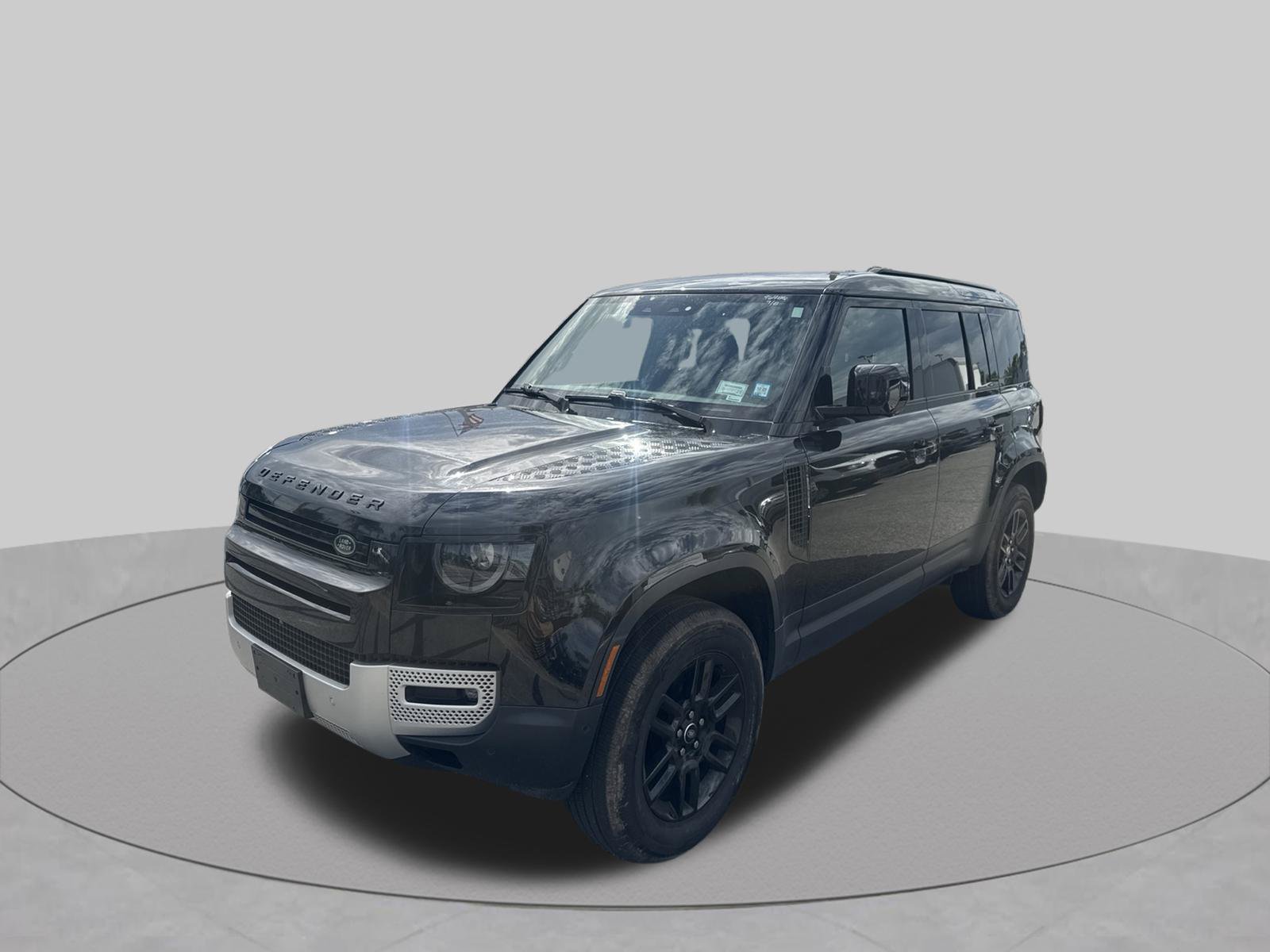 Used 2025 Land Rover Defender 110 S AWD/4WD image 9