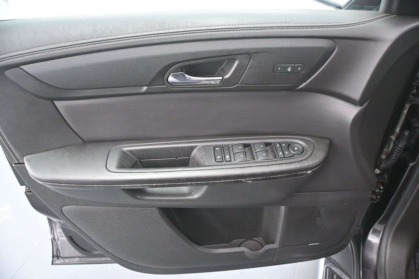 Used 2017 GMC Acadia Limited SLT AWD/4WD image 23