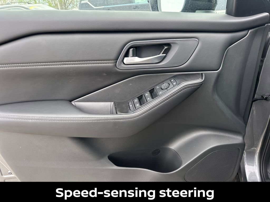 New 2026 Nissan Rogue SV AWD/4WD image 14