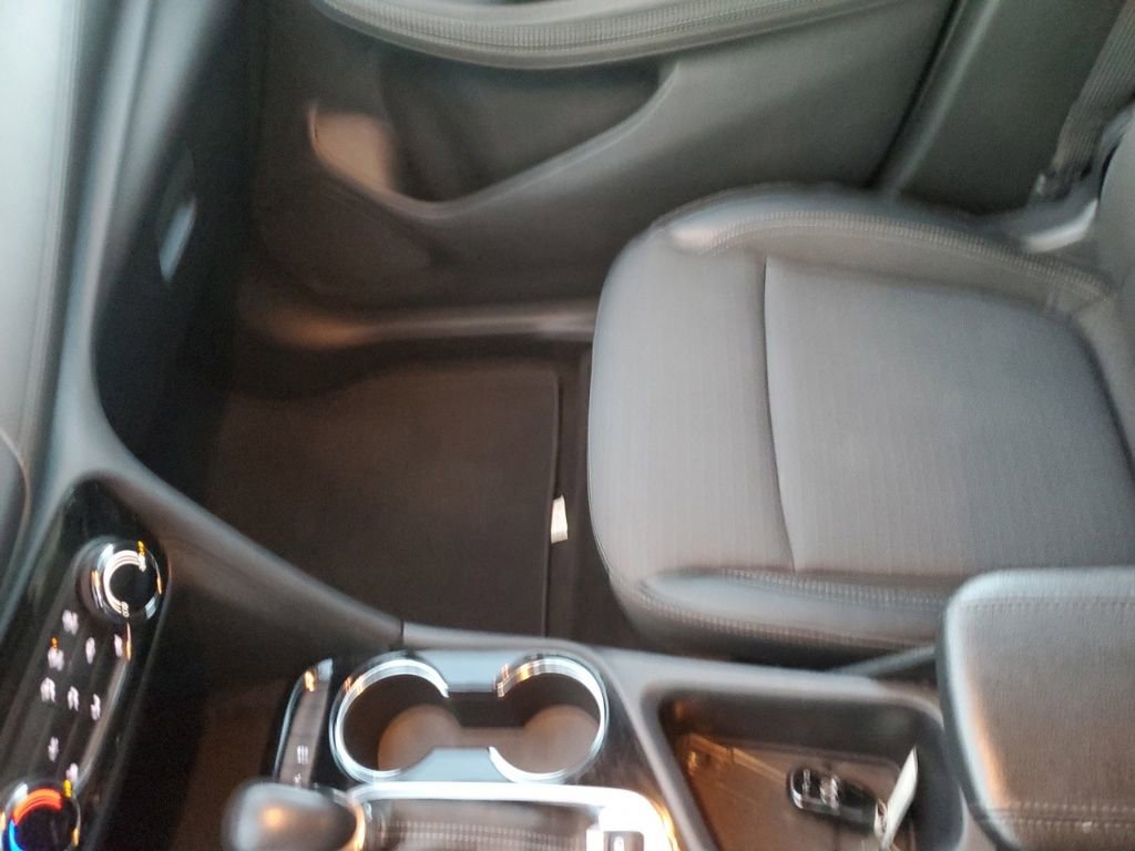 Used 2022 Buick Encore GX Preferred w/ Cold Weather Comfort Package image 22