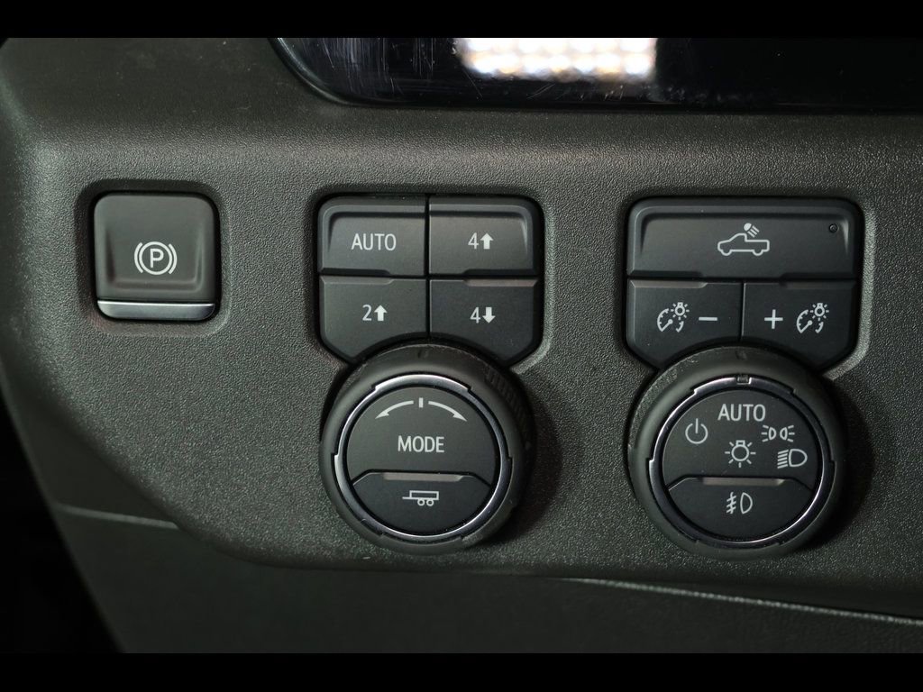 Used 2024 Chevrolet Silverado 1500 LT Trail Boss AWD/4WD image 16