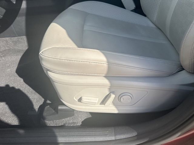 Used 2025 Kia Sorento S image 8