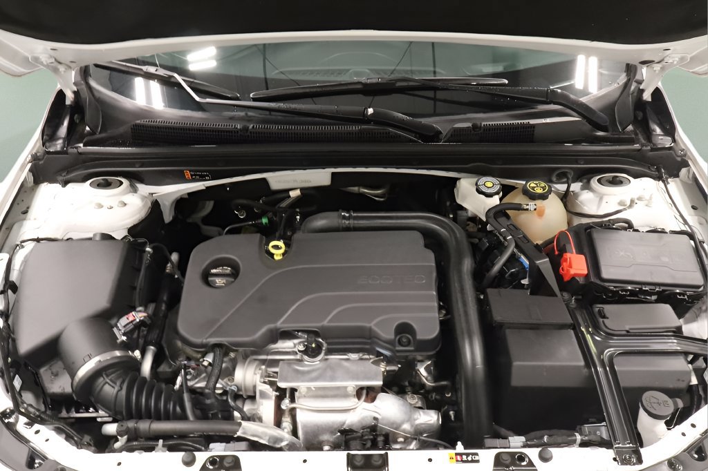 Used 2023 Chevrolet Malibu LS FWD image 22