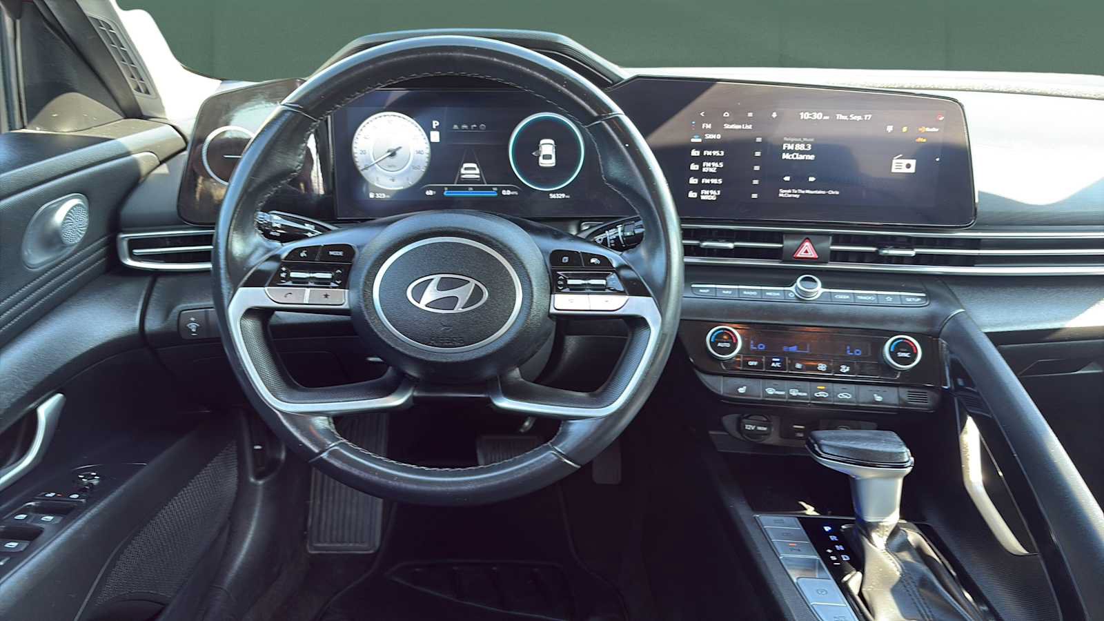 Used 2024 Hyundai Elantra Limited FWD image 20