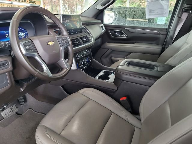 Used 2024 Chevrolet Suburban LT image 12