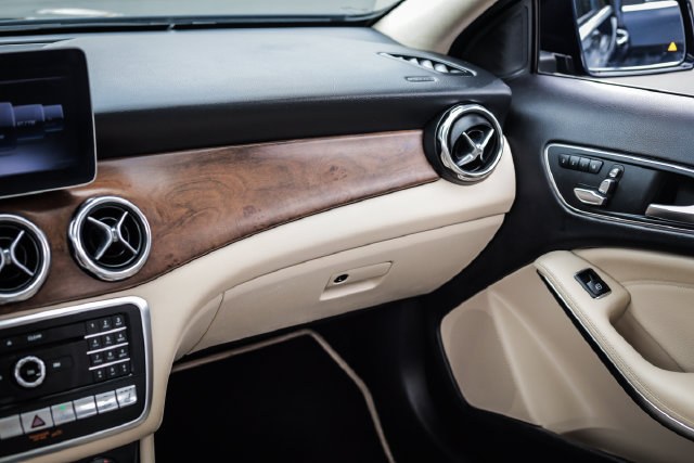 Used 2019 Mercedes-Benz GLA 250 4MATIC w/ Premium Package image 28