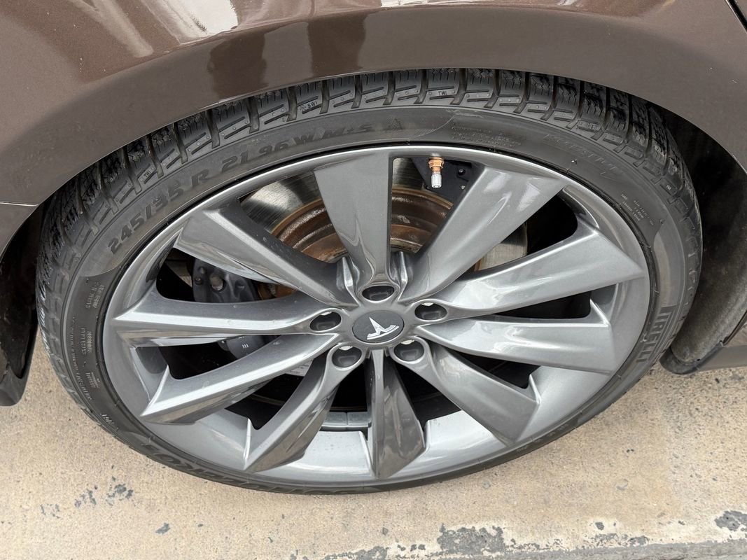 Used 2013 Tesla Model S Performance RWD image 14