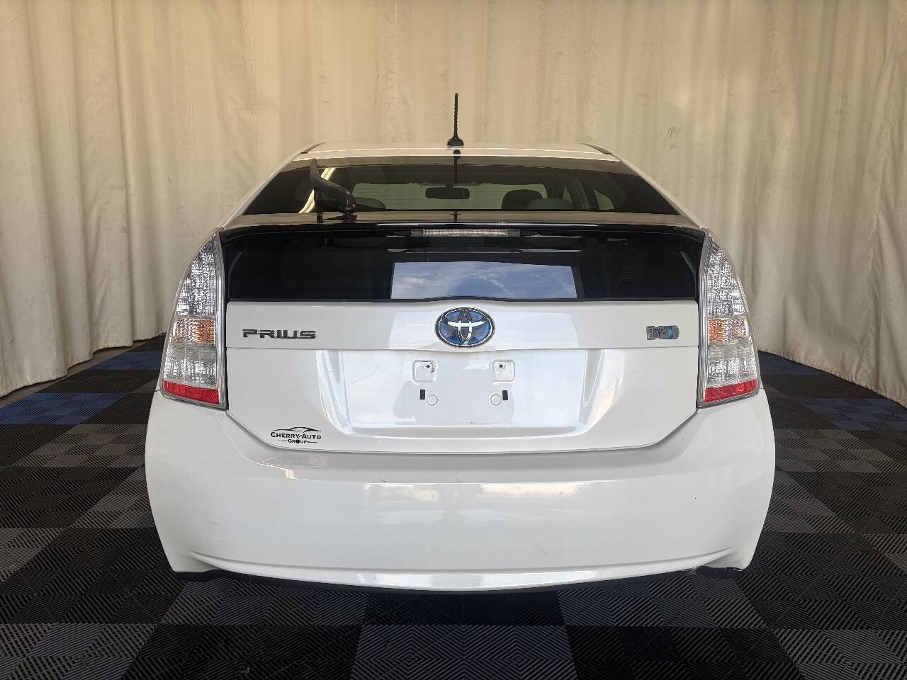 Used 2010 Toyota Prius Five FWD image 7