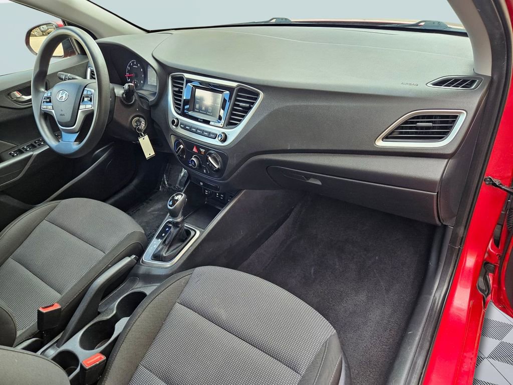 Used 2021 Hyundai Accent SE FWD image 30
