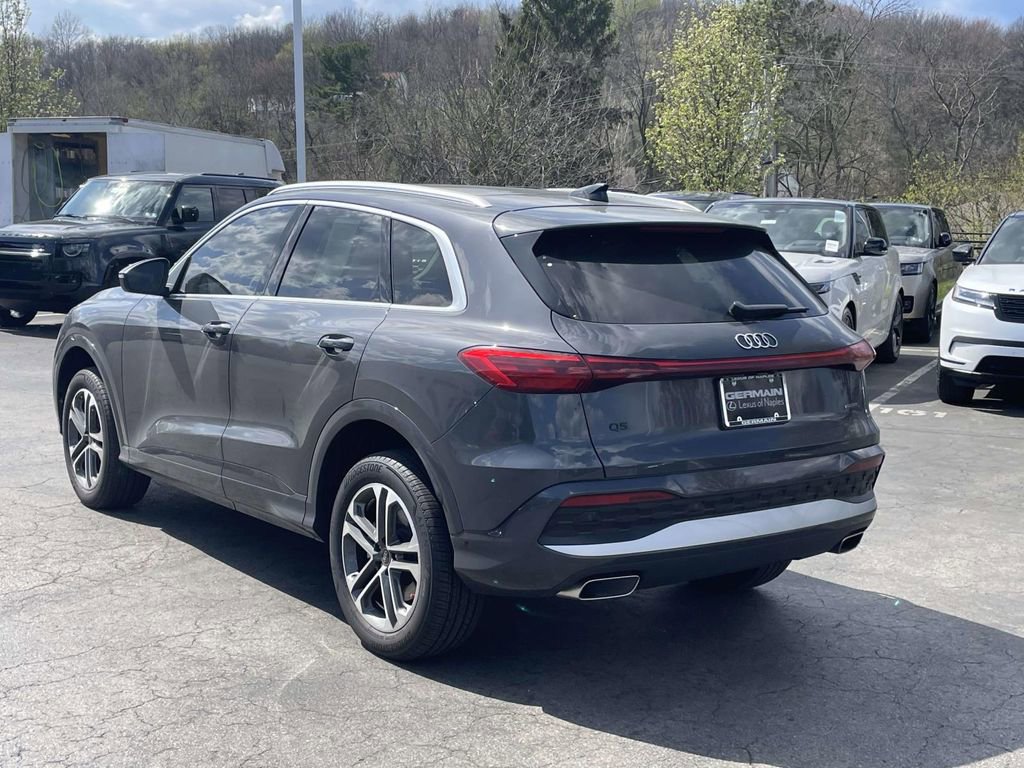 Used 2025 Audi Q5 Premium image 3