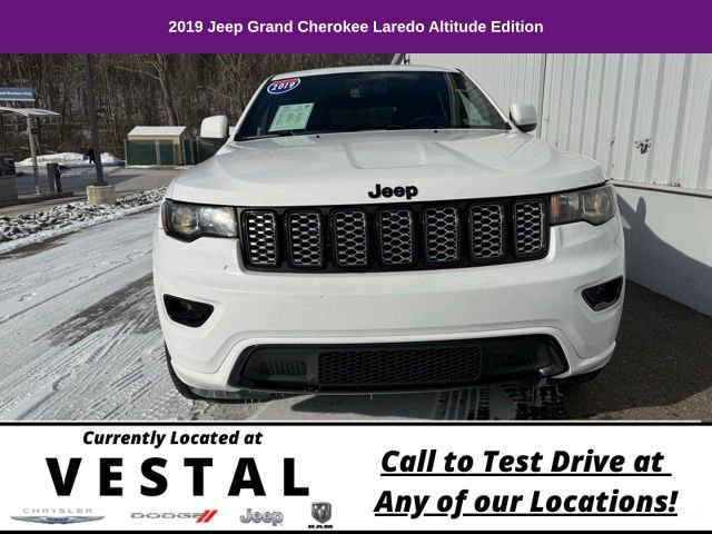 Used 2019 Jeep Grand Cherokee Altitude image 4