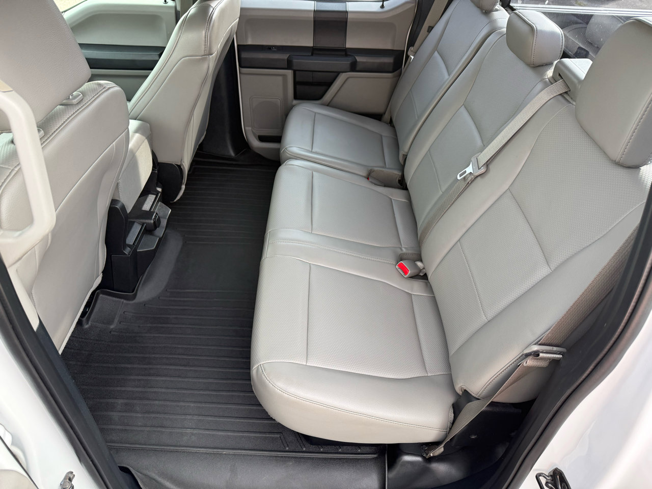 Used 2017 Ford F150 XL w/ Equipment Group 101A Mid image 14