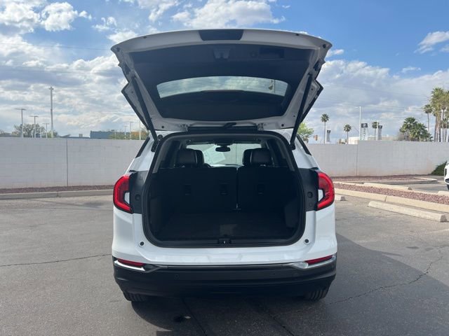 Used 2024 GMC Terrain AT4 image 26