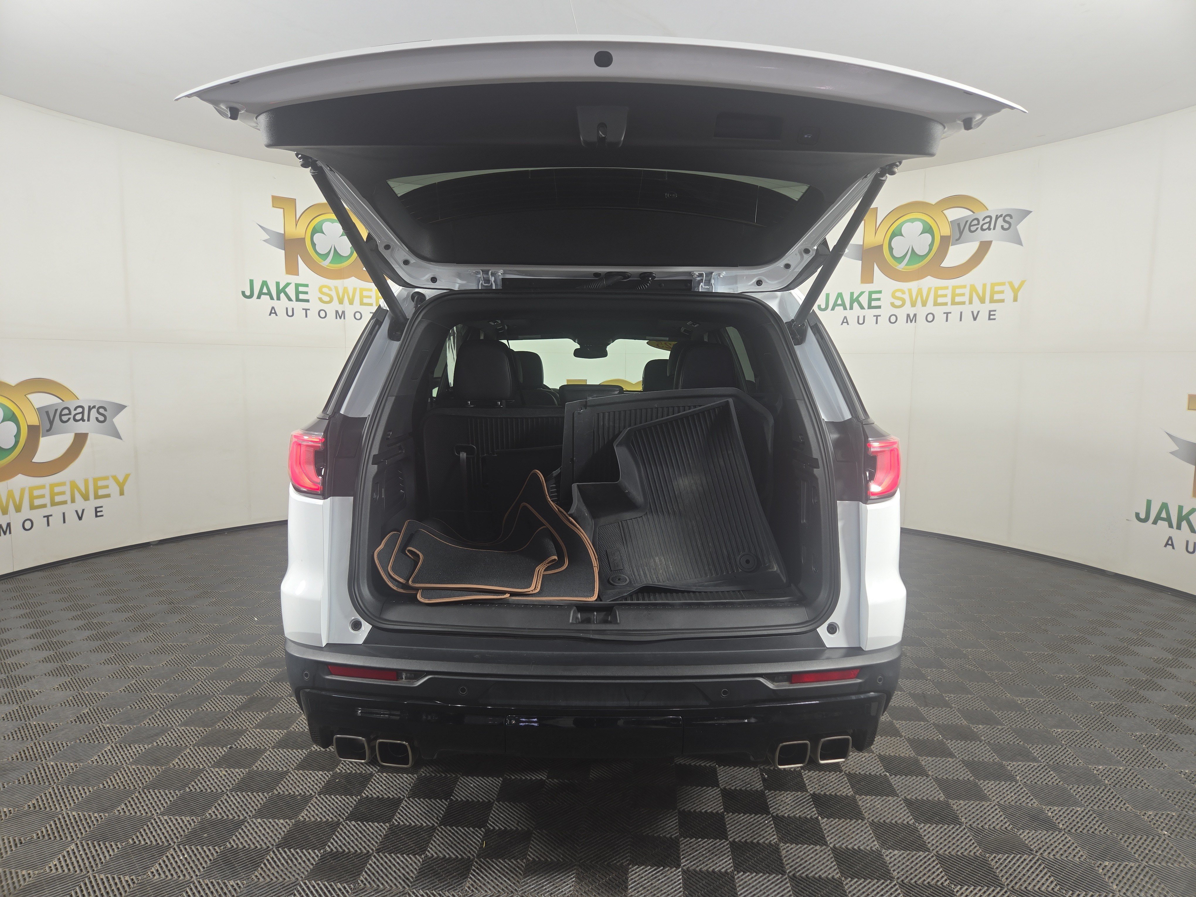 Used 2025 GMC Acadia AT4 w/ Luxury Package AWD/4WD image 36
