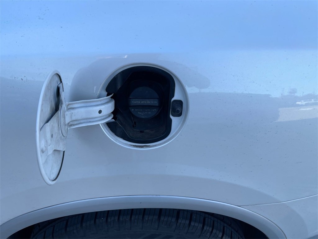 Used 2012 Buick Enclave Premium image 30