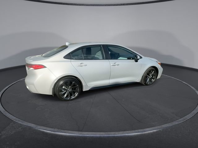 Used 2025 Toyota Corolla SE image 16