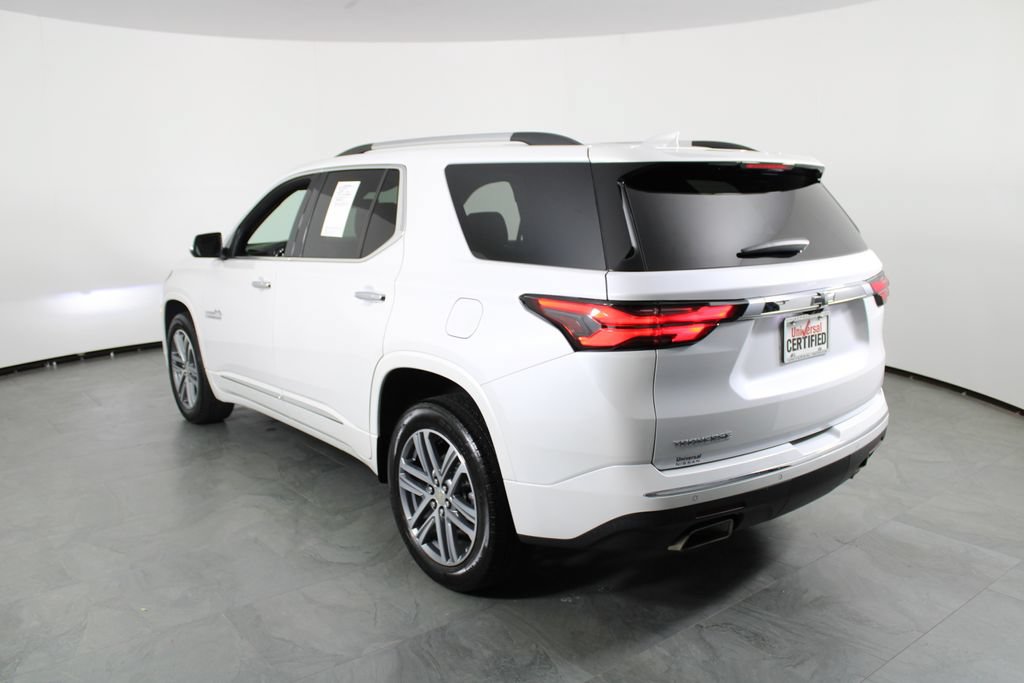 Used 2023 Chevrolet Traverse High Country FWD image 14