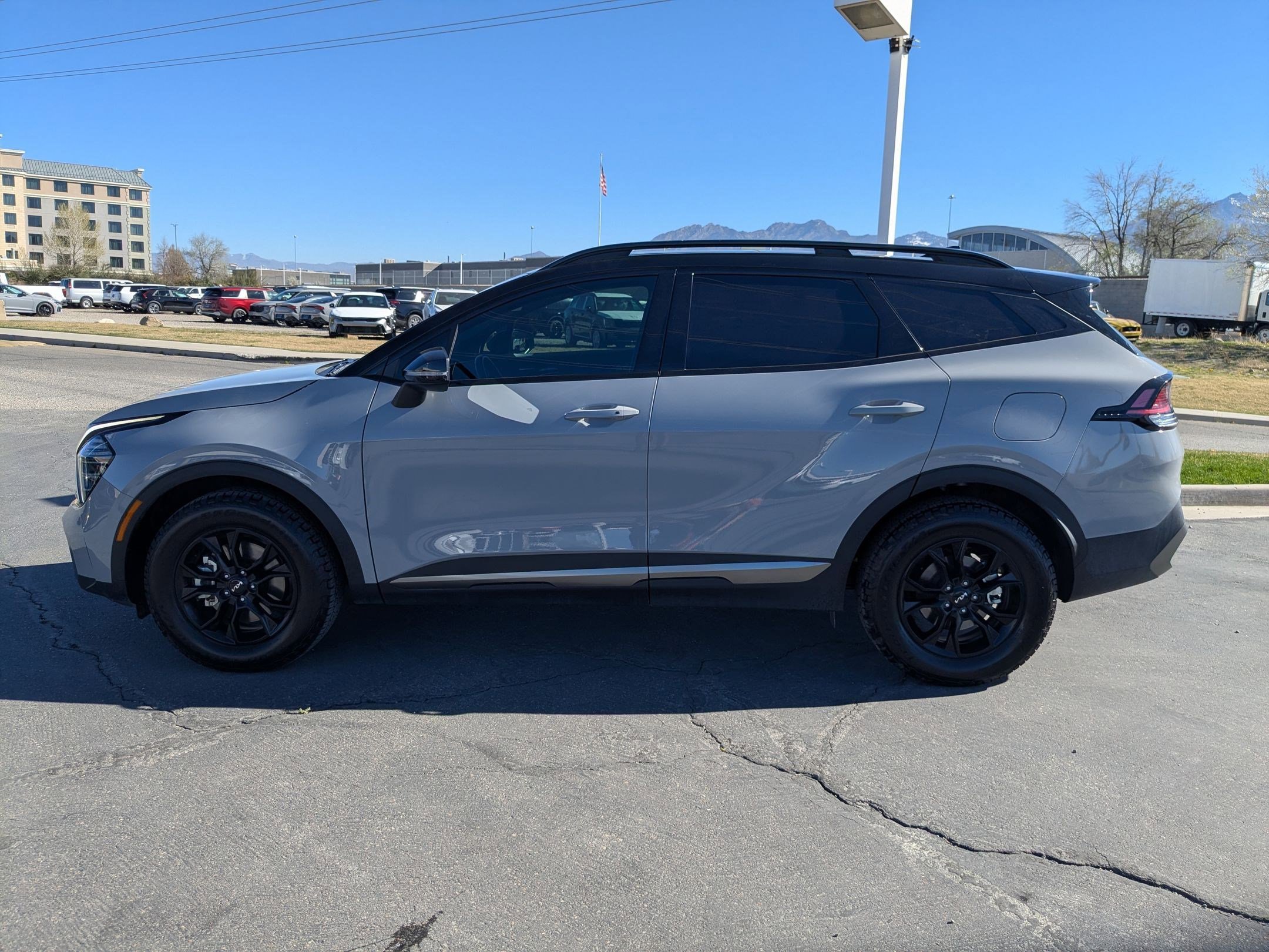 Certified 2024 Kia Sportage X-Pro image 2