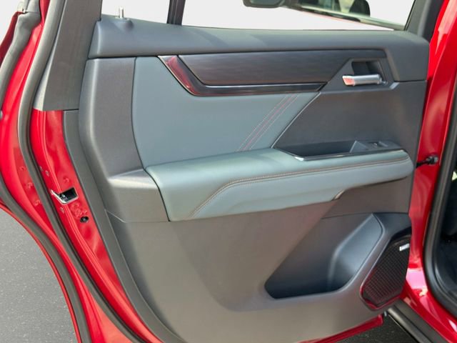 New 2026 GMC Acadia AT4 AWD/4WD image 11