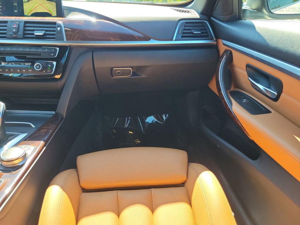 Used 2018 BMW 430i Convertible image 13