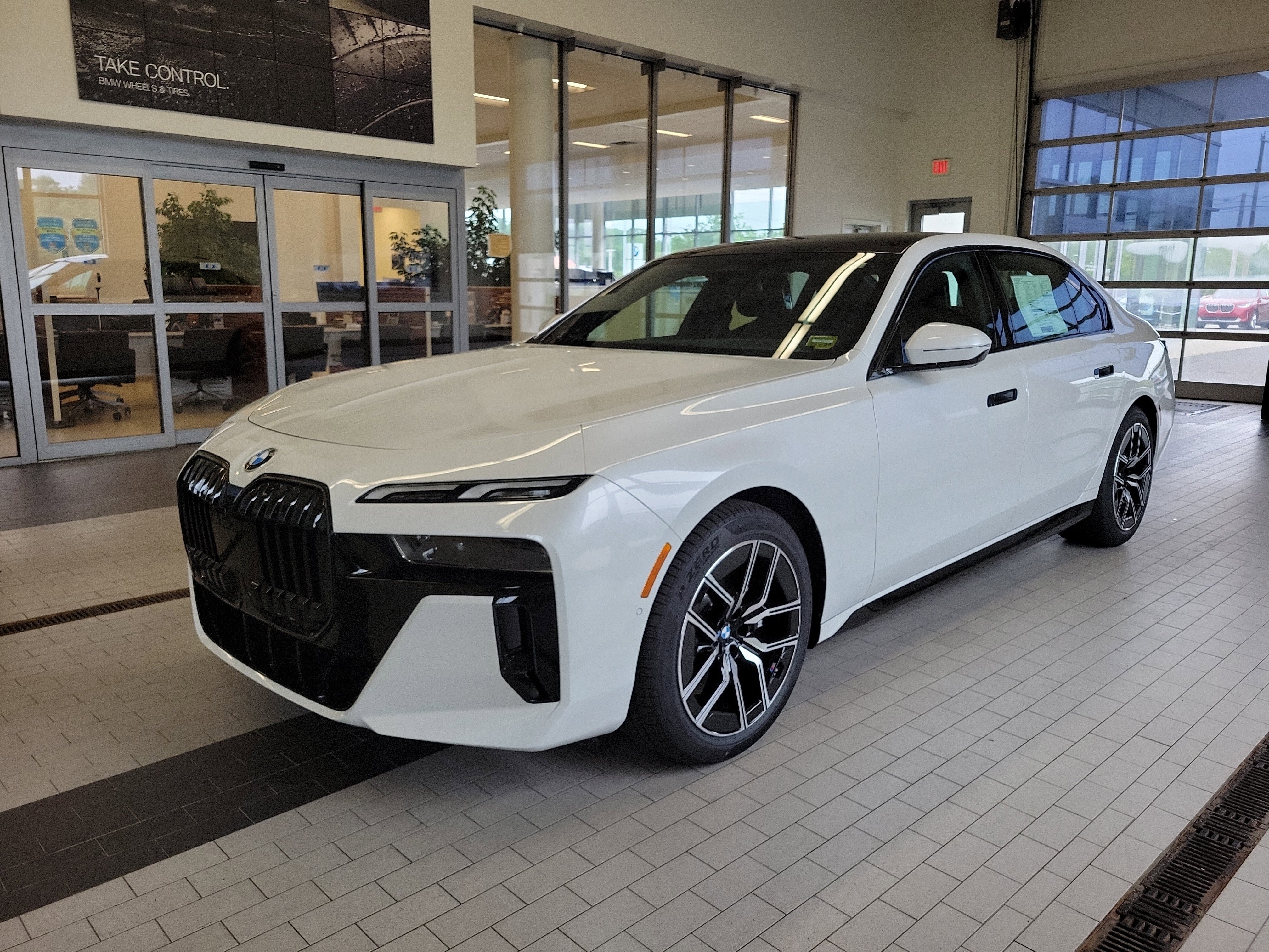 Used 2025 BMW 740i xDrive w/ Premium Package