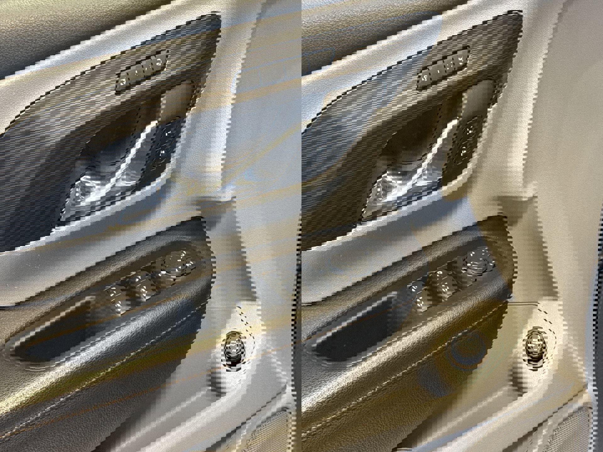 Used 2020 GMC Terrain SLT w/ Preferred Package image 13