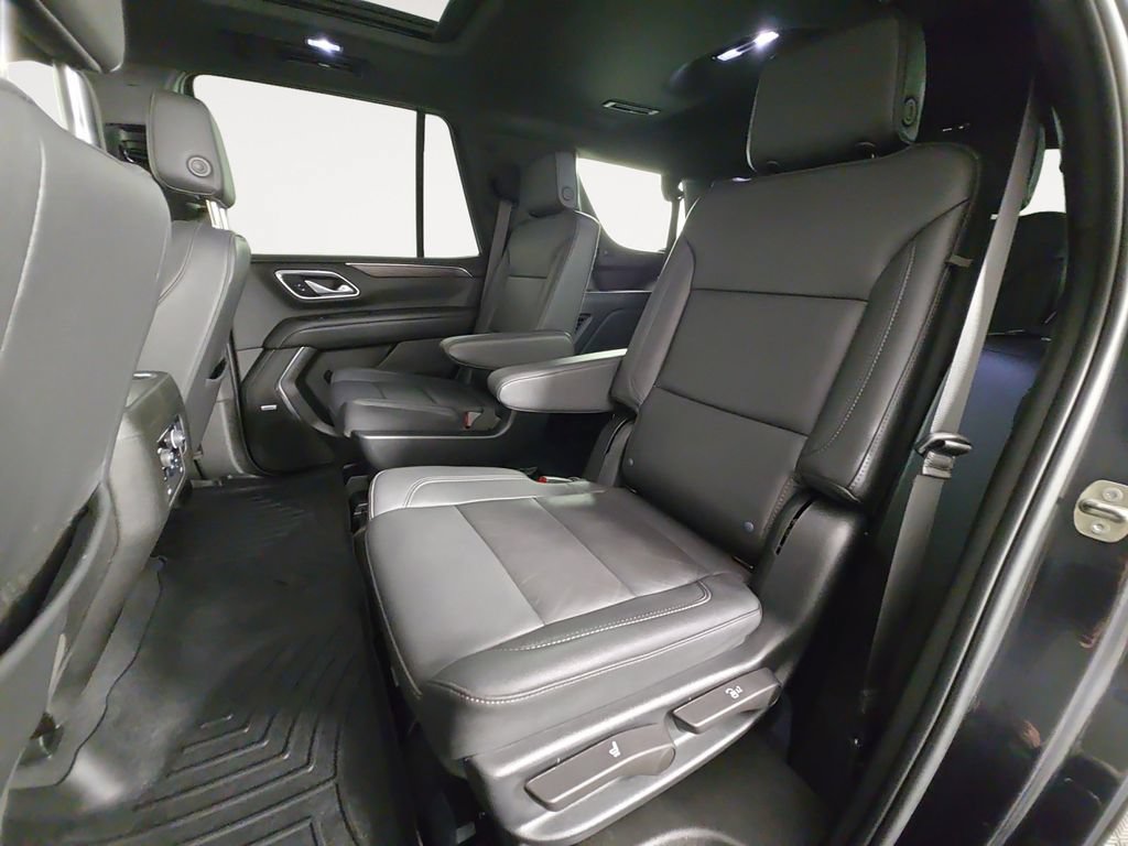 Used 2023 Chevrolet Tahoe Z71 w/ Z71 Off-Road Package AWD/4WD image 16
