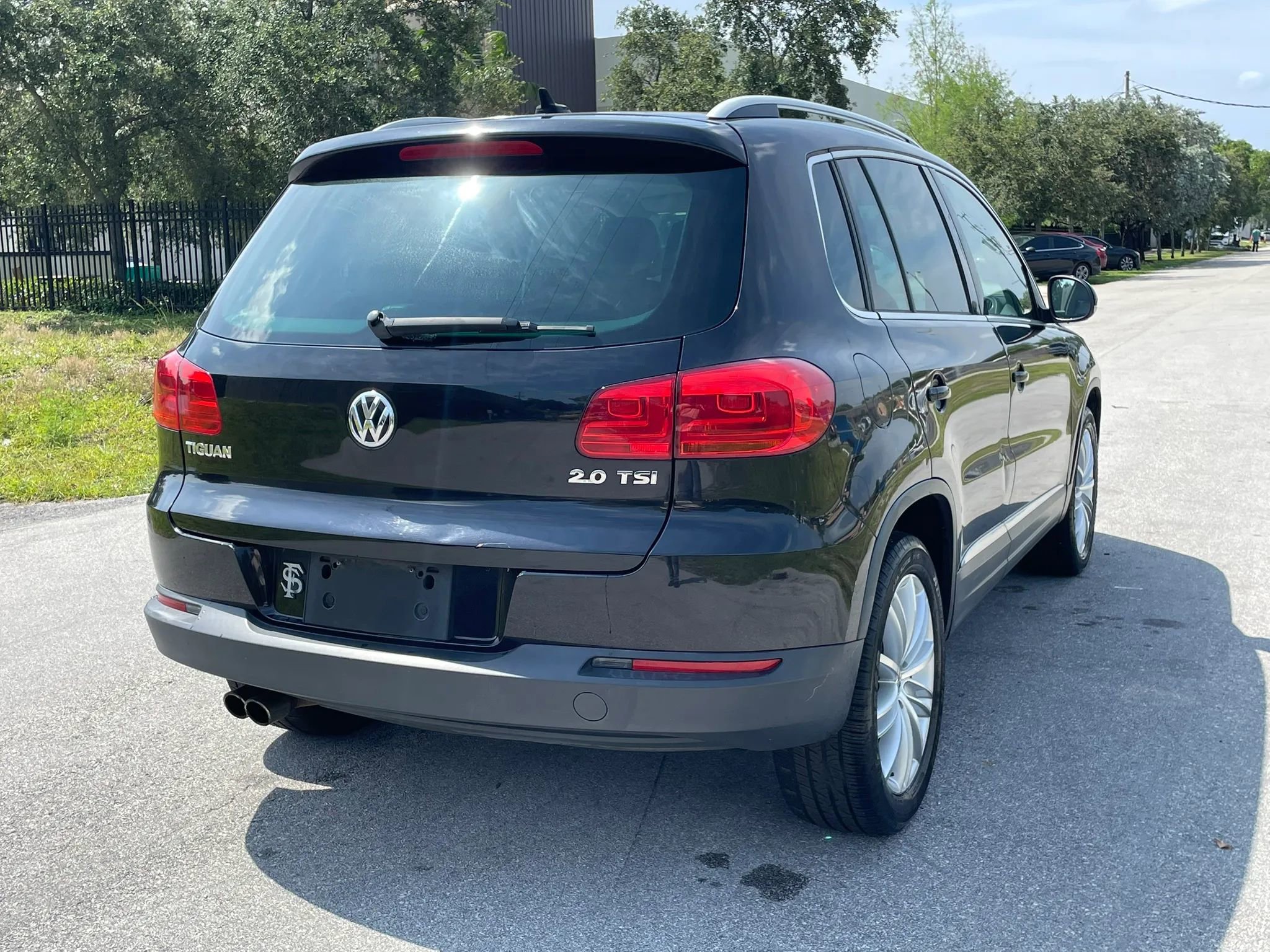 Used 2013 Volkswagen Tiguan SE FWD image 7