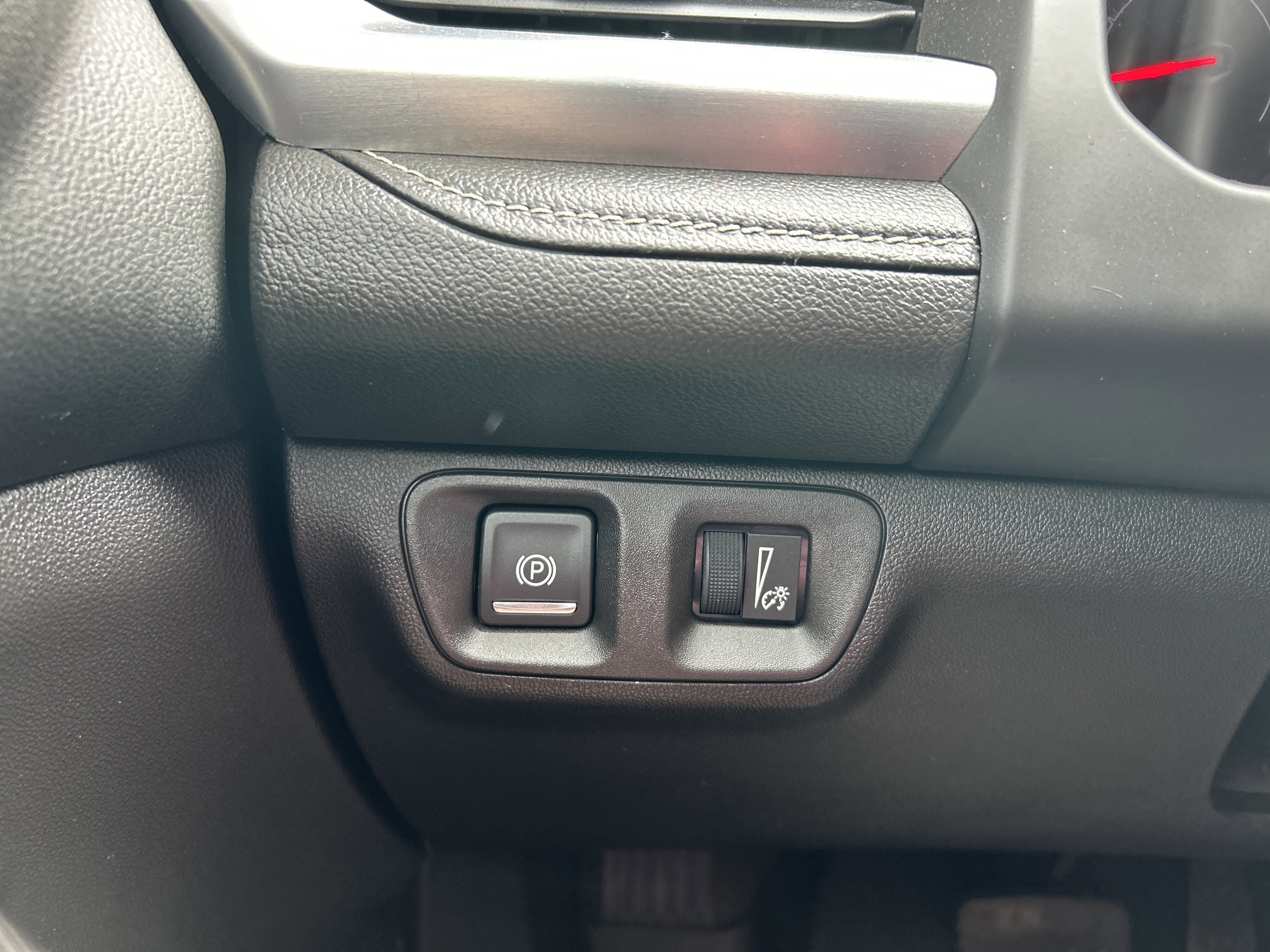 Used 2018 GMC Acadia SLT image 22