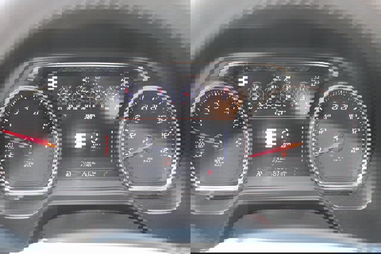 Used 2021 Chevrolet Tahoe Premier w/ Premium Package image 11