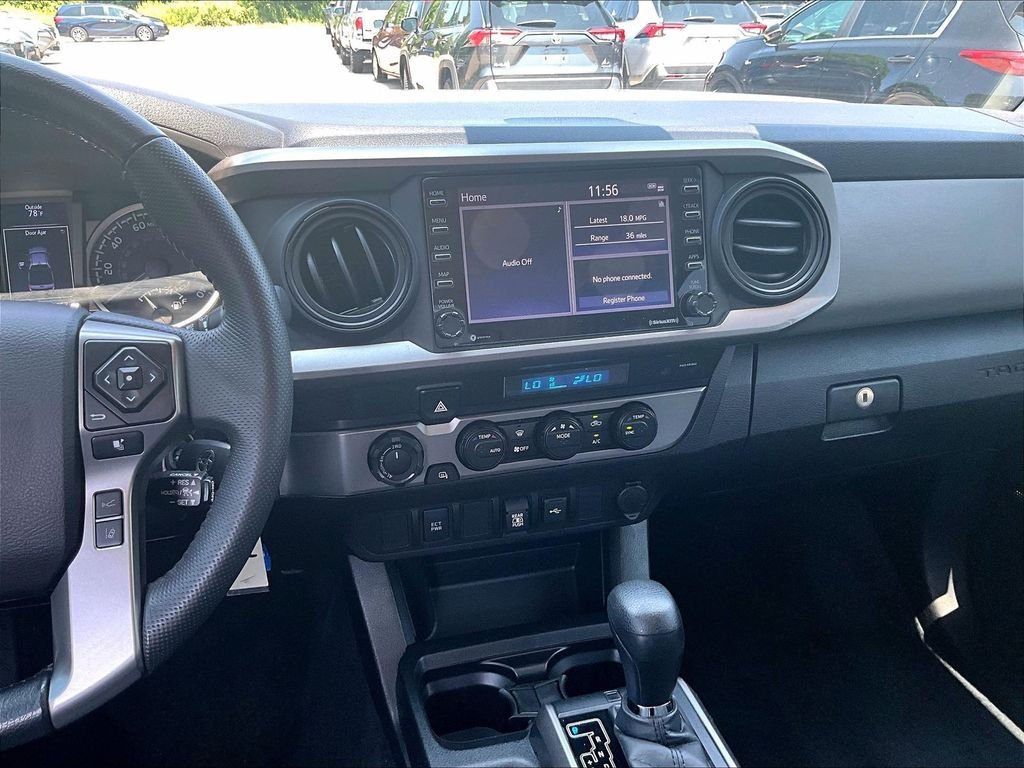Certified 2021 Toyota Tacoma SR5 AWD/4WD image 18