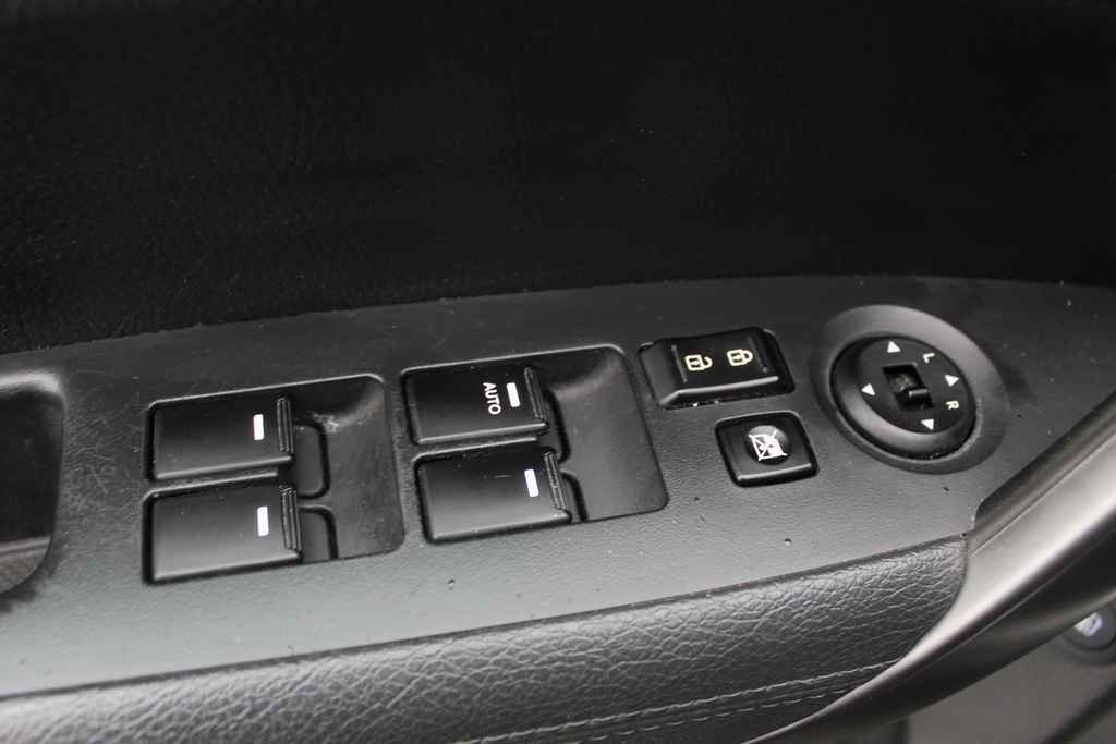 Used 2015 Kia Sorento LX image 14