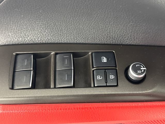 Used 2022 Toyota Camry XSE FWD image 29