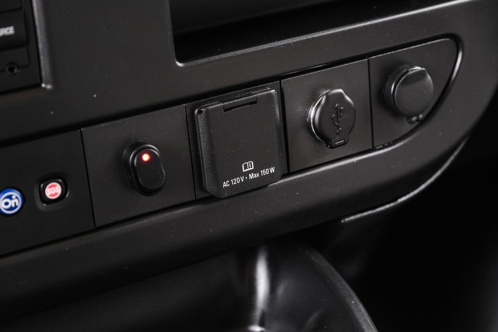 Used 2021 Chevrolet Express 3500 w/ Power Convenience Package RWD image 26