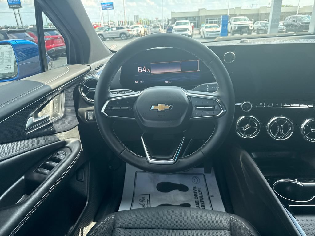 Used 2024 Chevrolet Blazer EV LT AWD/4WD image 17