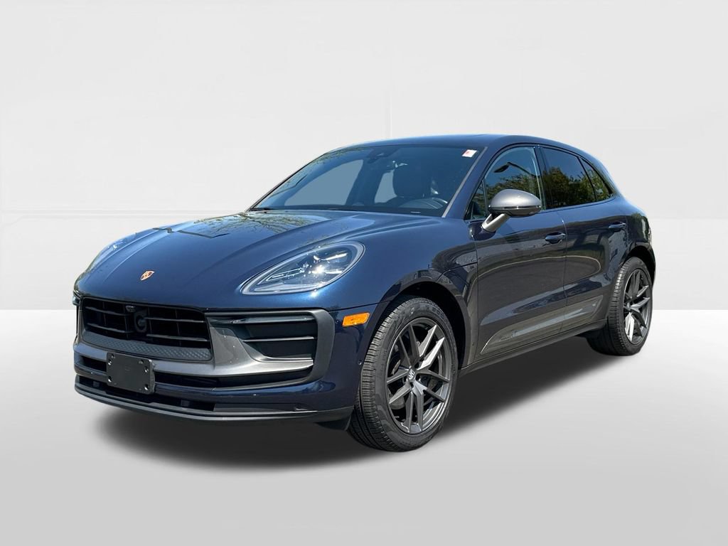 Used 2023 Porsche Macan AWD/4WD image 1