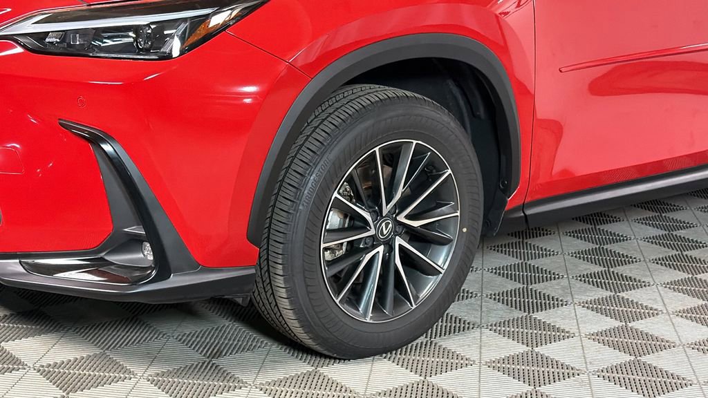 Used 2025 Lexus NX 350 AWD w/ Accessory Package (P2) image 4