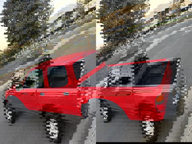 Used 2004 Toyota Tacoma PreRunner image 11