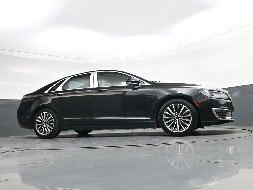 Used 2019 Lincoln MKZ Premiere image 30