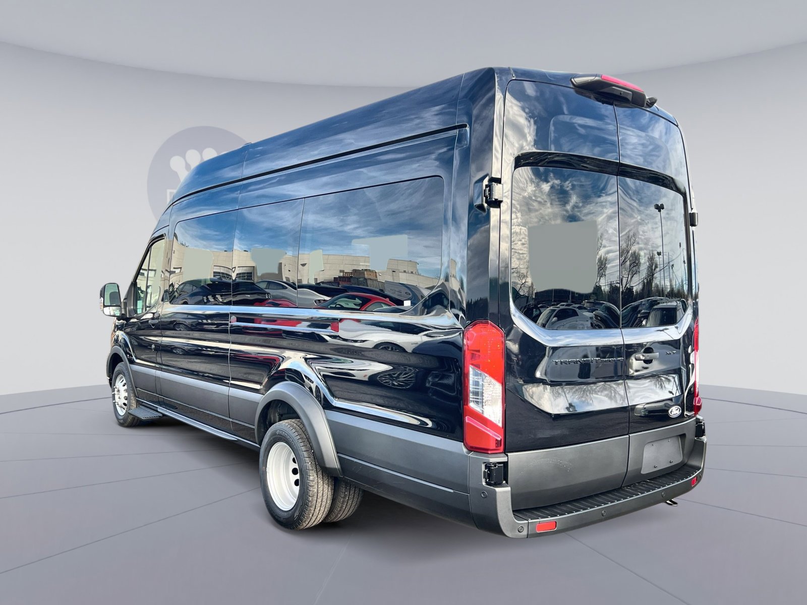 New 2026 Ford Transit 350 XLT image 4