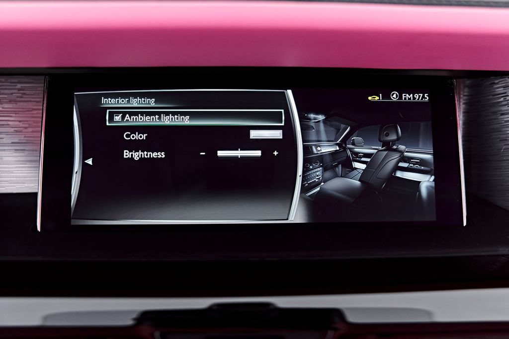 Used 2024 Rolls-Royce Phantom Sedan w/ The Phantom Package RWD image 81