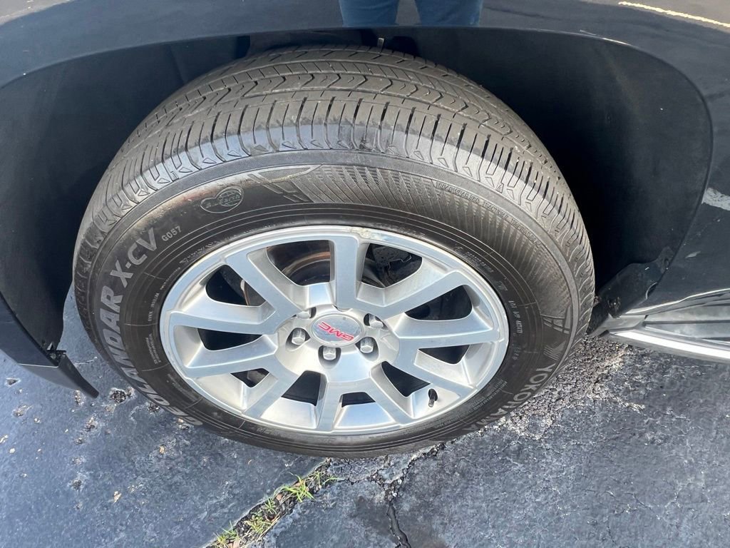 Used 2015 GMC Yukon Denali w/ Touring Package image 9