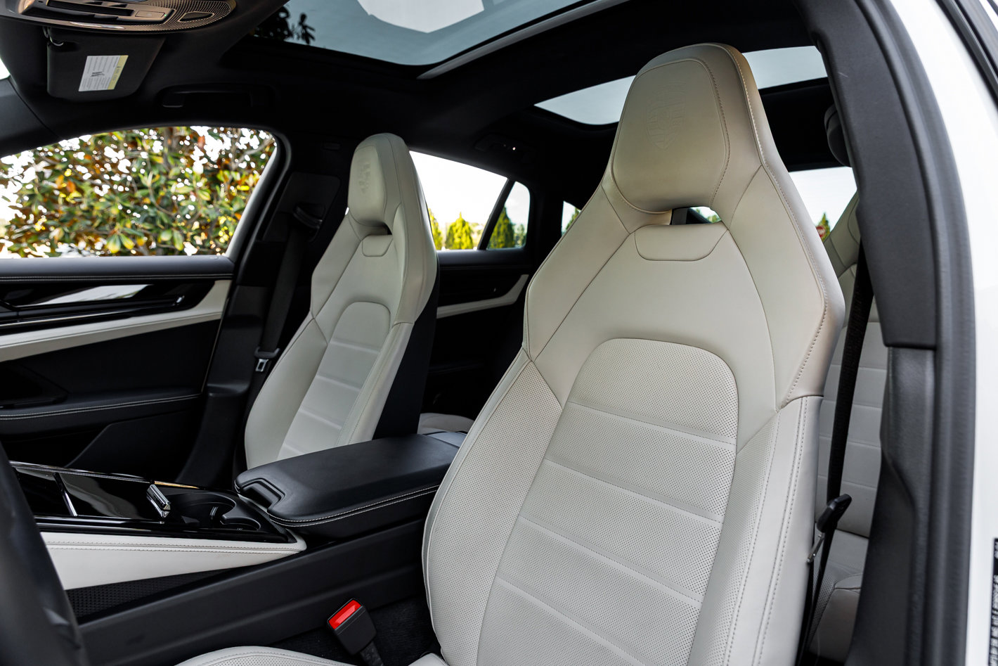 Used 2024 Porsche Panamera 4 image 25