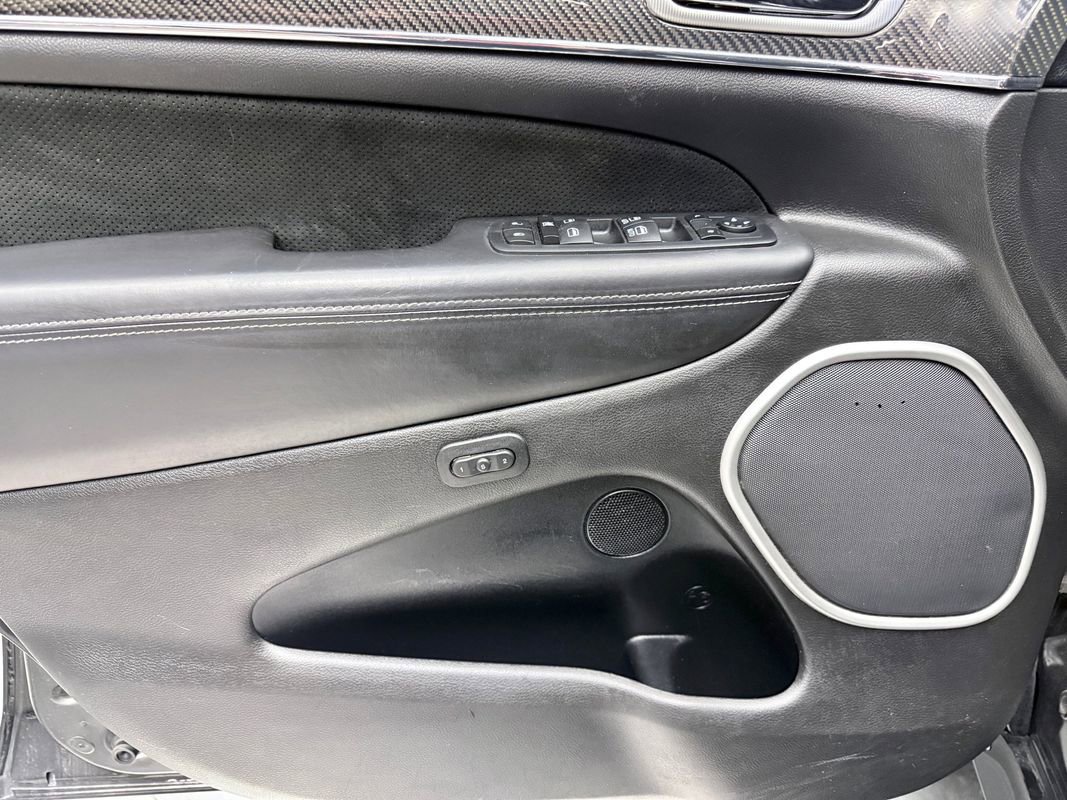 Used 2018 Jeep Grand Cherokee SRT image 15